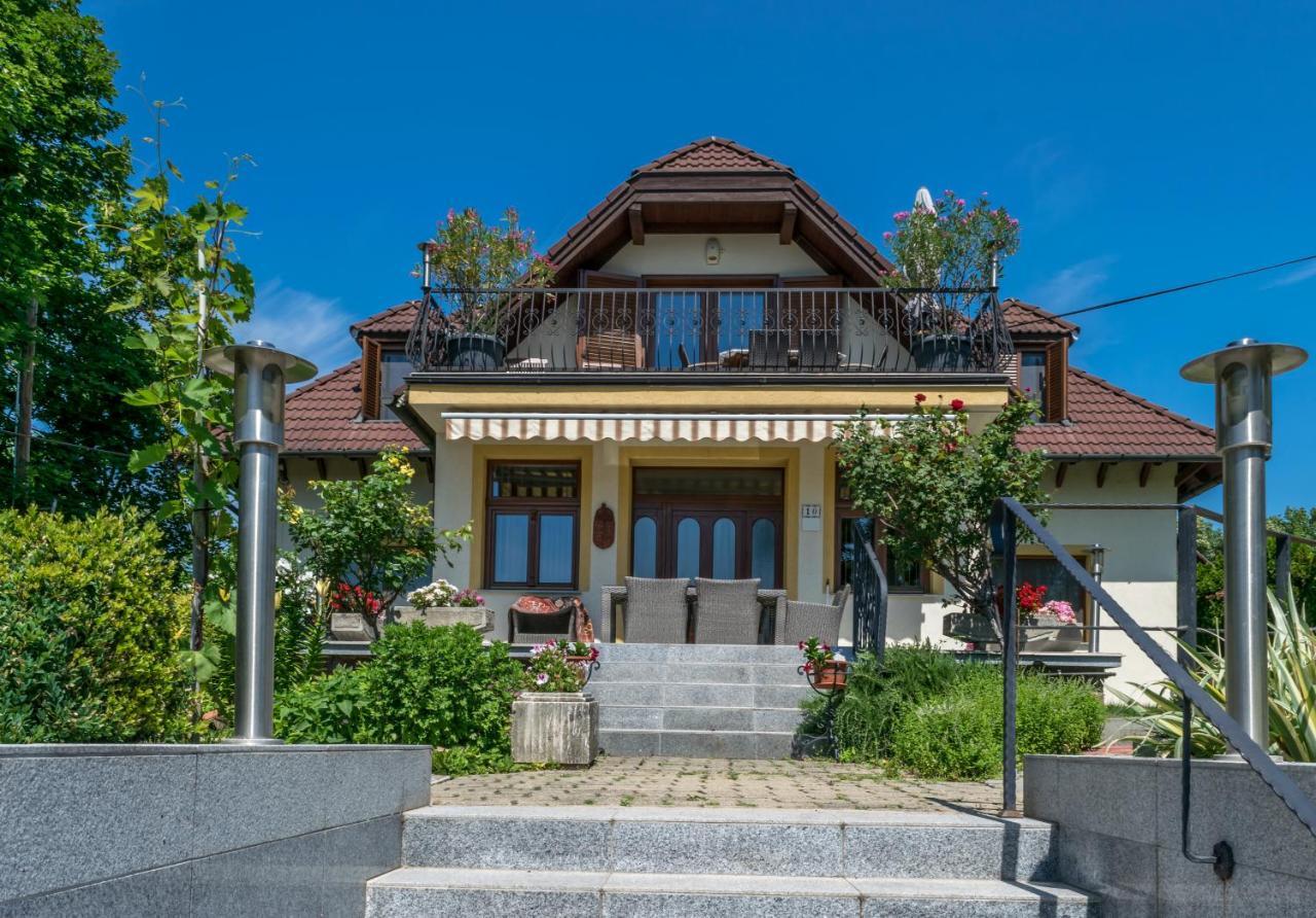 Hotel Mikes Vendeghaz Balatonfüred Exterior foto